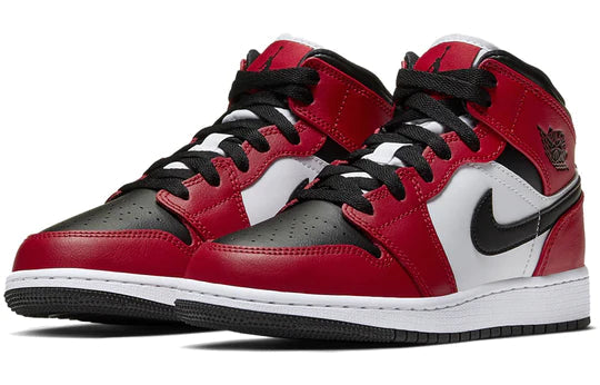 Jordan 1 Mid Chicago Black Toe