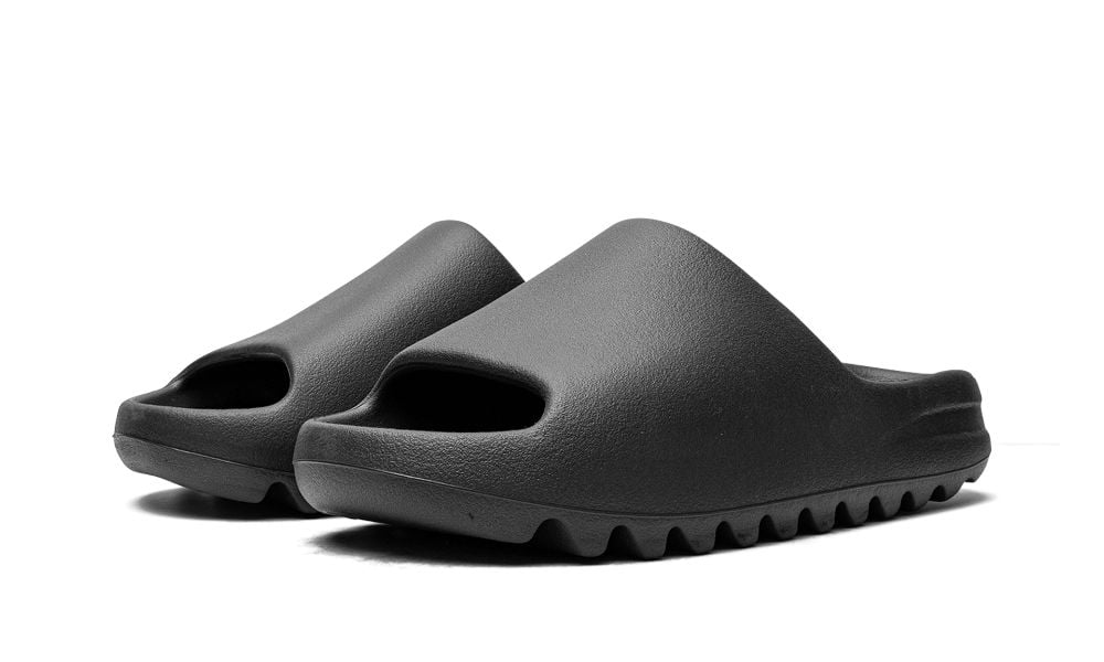 Yeezy Slides Dark Onyx